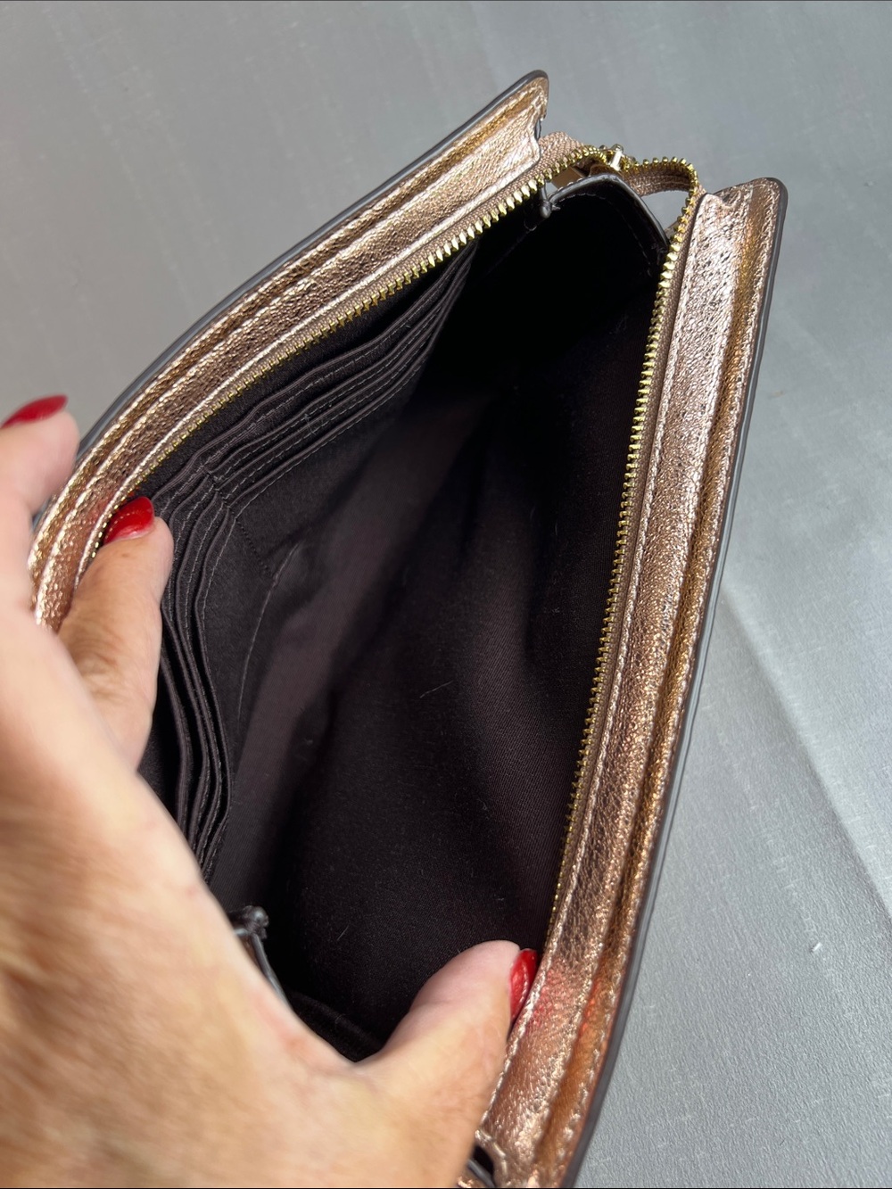 Coach 2018 metallic gold large wristlet - Picture 4 of 5